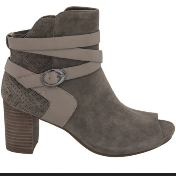 Earthies Shoes - New Earthies Santo Taupe Peep Toe Booties